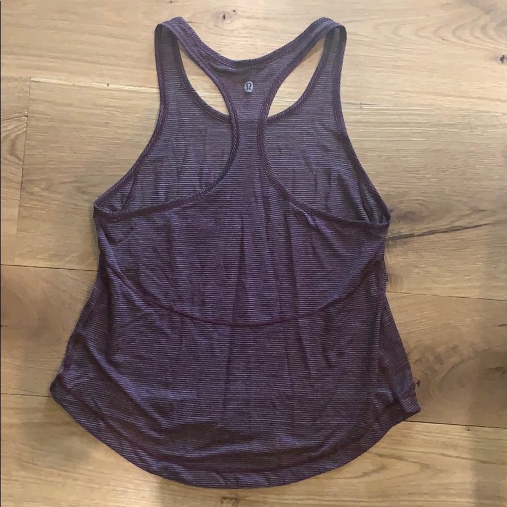 Lululemon top size 4